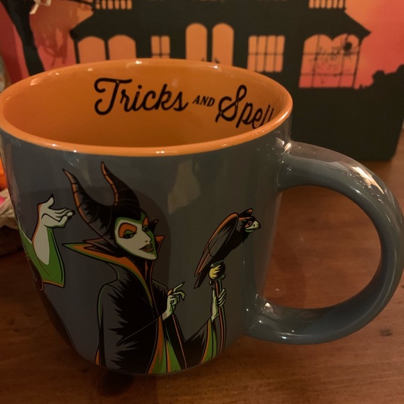 🧡🖤New Disney Villains Ceramic Halloween Mug🖤🧡 - Picture 13 of 13